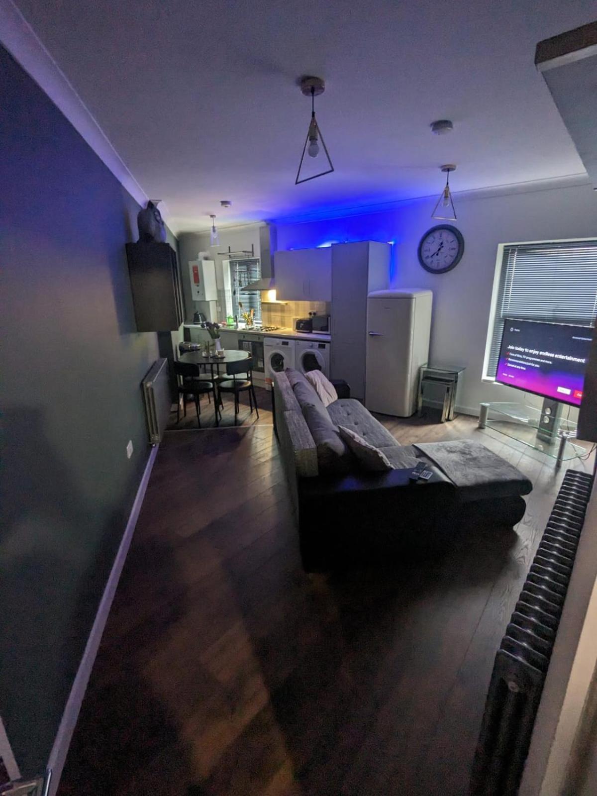Bright & Modern Apartment In Hackney Wick E3 London Exteriör bild
