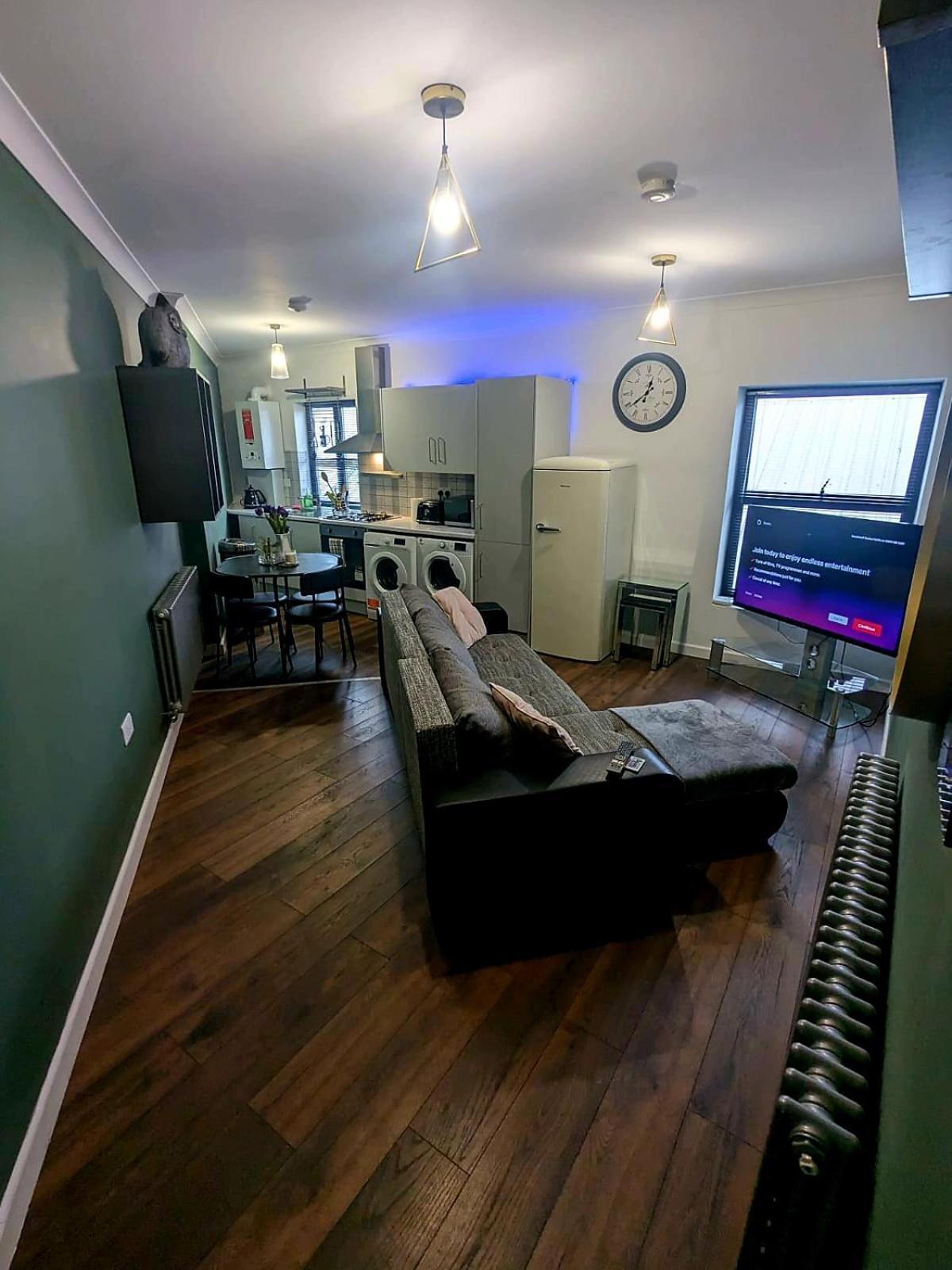 Bright & Modern Apartment In Hackney Wick E3 London Exteriör bild